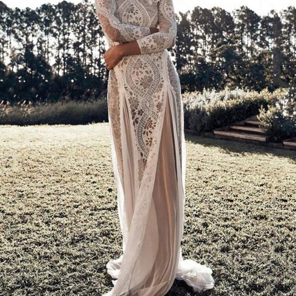 BEACH WEDDING DRESS, Boho Wedding Dress, Elegant White Lace Dress - Picture 4 of 13